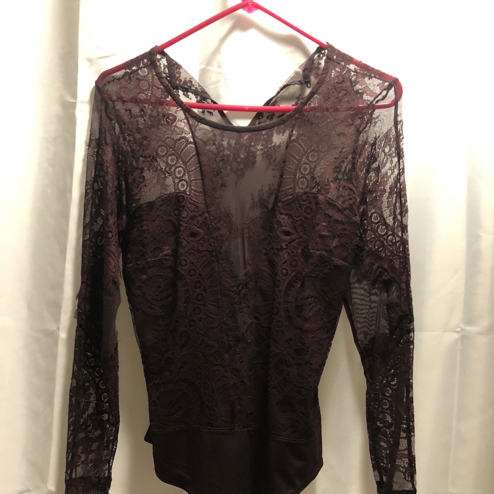 Long sleeve Lace H&M body suit! New Maroon